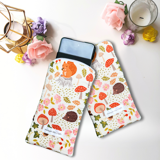 Autumn Squirrels - Phone Sleeve